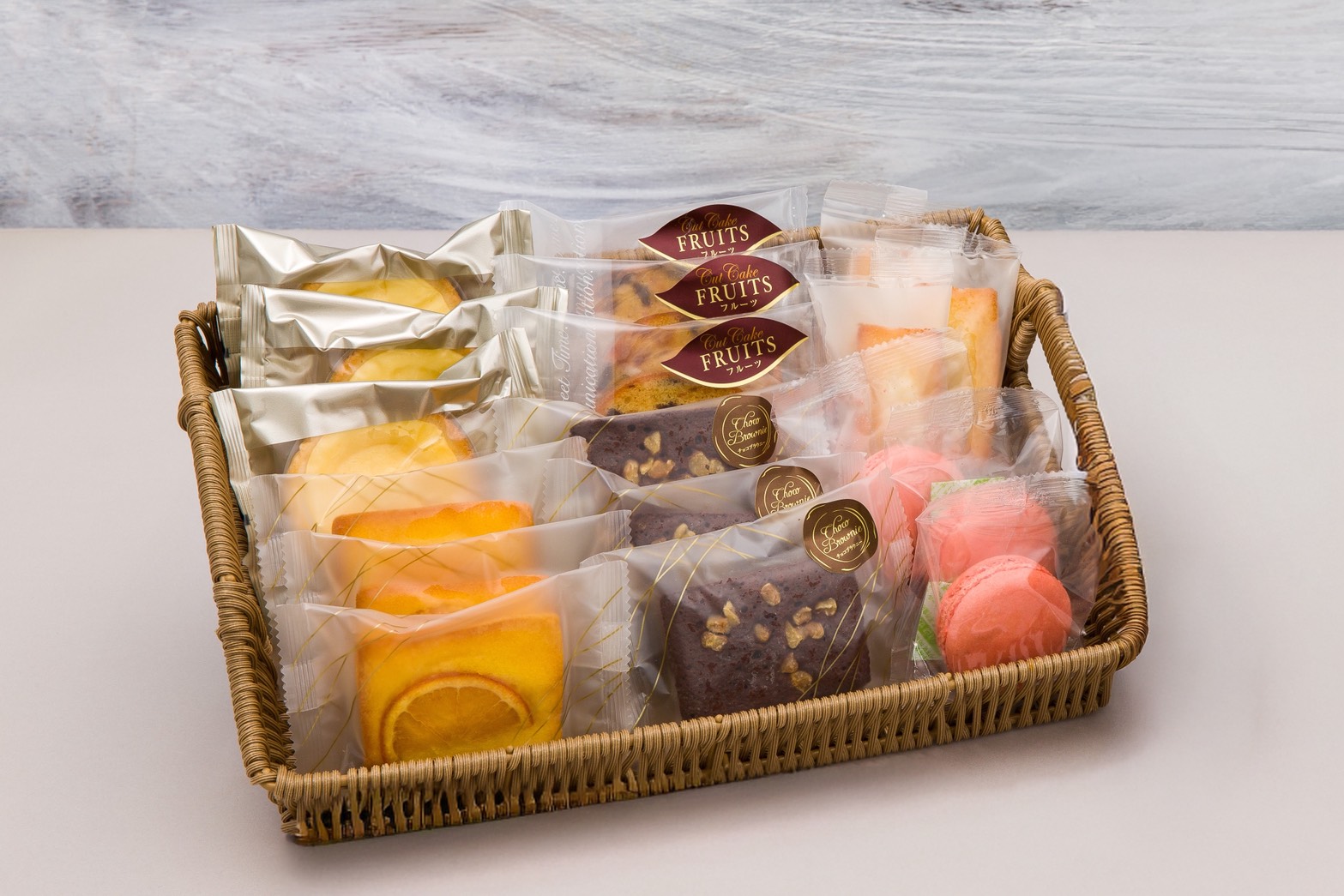 ケーキ&スイーツバスケット