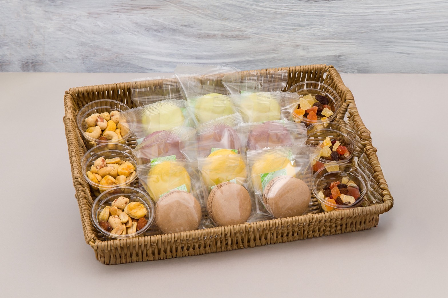 マカロン&ナッツ&フルーツバスケット